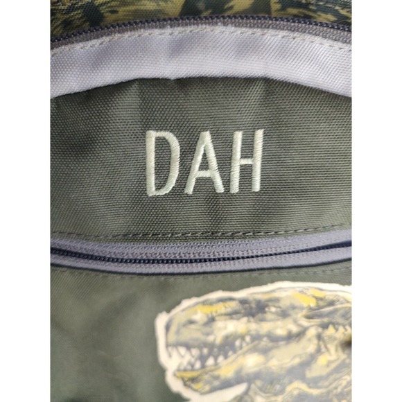 L.L. Bean T-rex Kids School Backpack Green Water Bottle Pockets - Picture 2 of 13